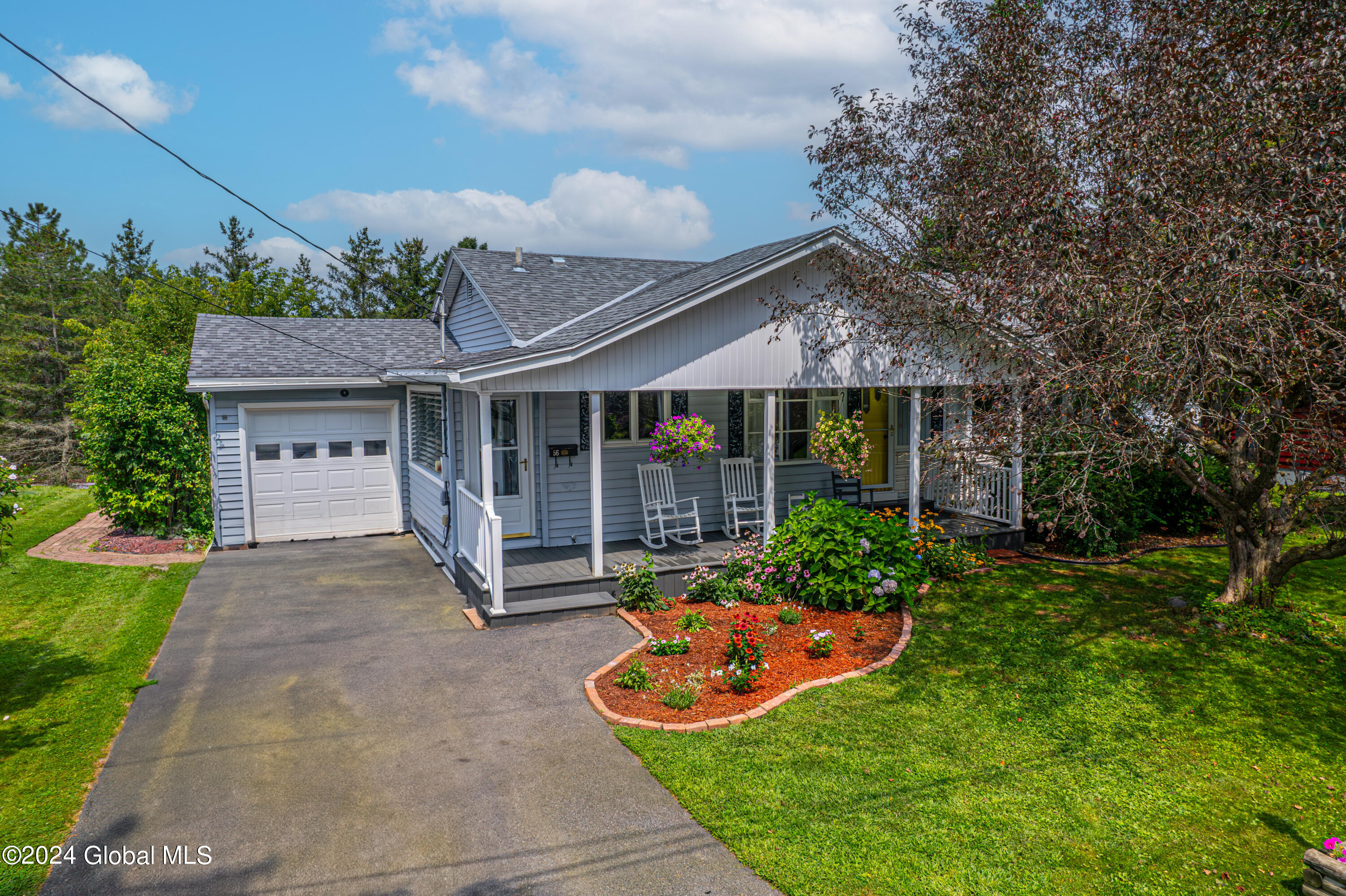 Fairmont Ave, Amsterdam, NY 12010