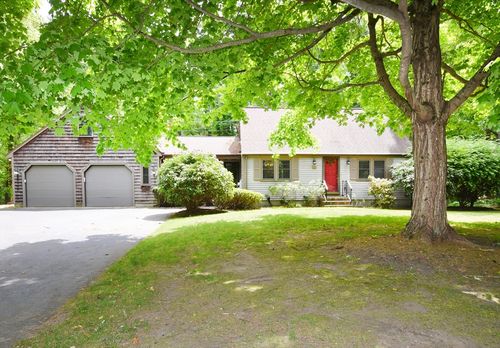 164 Forest St, Pembroke, MA, 02359-3300 | Card Image