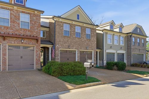 922 Silkwood Cir, Nashville, TN, 37221-4174 | Card Image