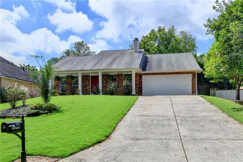 10525 Willow Meadow Cir, Alpharetta, GA, 30022-5710 | Card Image