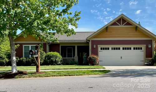 34 Creekside View Dr, Asheville, NC, 28804-8812 | Card Image