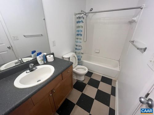 203-195 Yellowstone Dr, CHARLOTTESVILLE, VA, 22903-8121 | Card Image