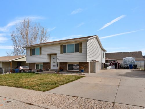 2977 Breeze Dr, Magna, UT, 84044-1311 | Card Image