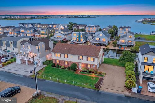 47 Bayside Dr, Fenwick Island, DE, 19944-4539 | Card Image