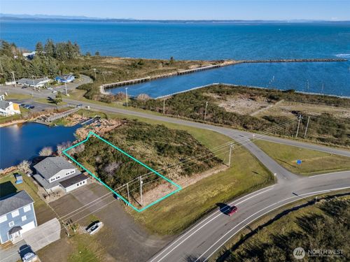 1048 Point Brown Ave Se, Ocean Shores, WA, 98569-9809 | Card Image