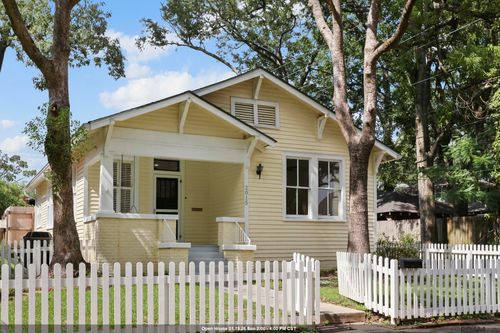 2015 Cherokee St, Baton Rouge, LA, 70806-6604 | Card Image