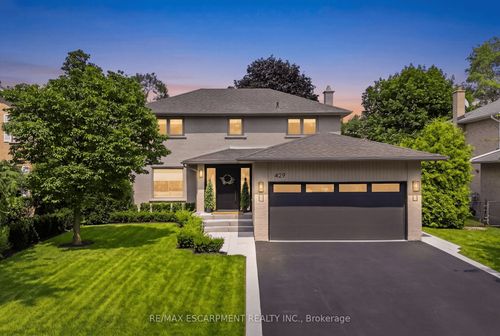429 Claremont Cres, Oakville, ON, L6J6J9 | Card Image