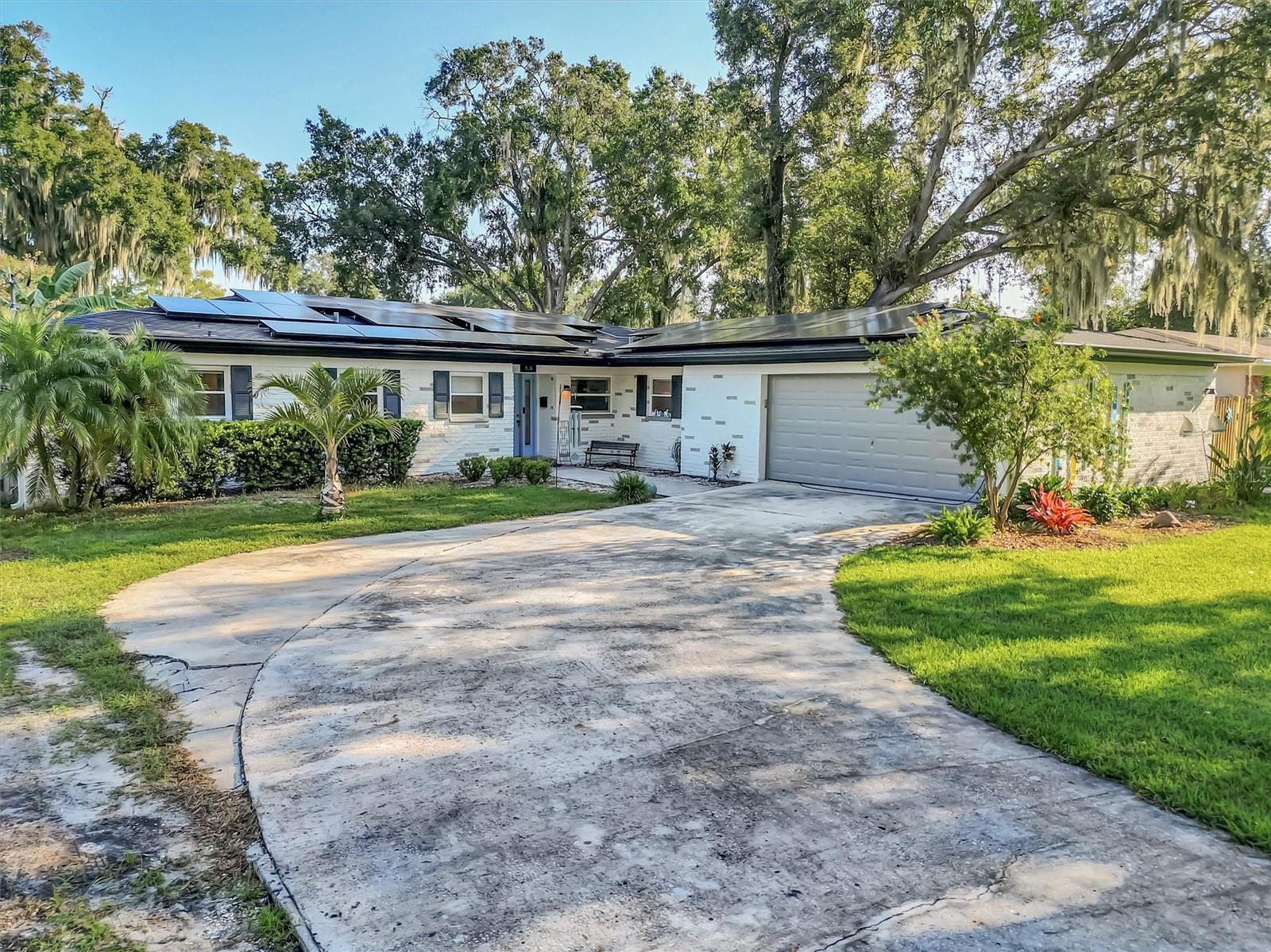 Russell Dr, Plant City, FL 33563
