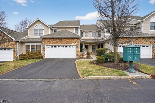 70 Winged Foot Dr, Livingston, NJ, 07039-8229 | Card Image