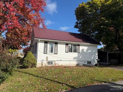 201 Ohio Street, House other with 1 bedrooms, 1 bathrooms and null parking in Ridgeway NY | Image 2