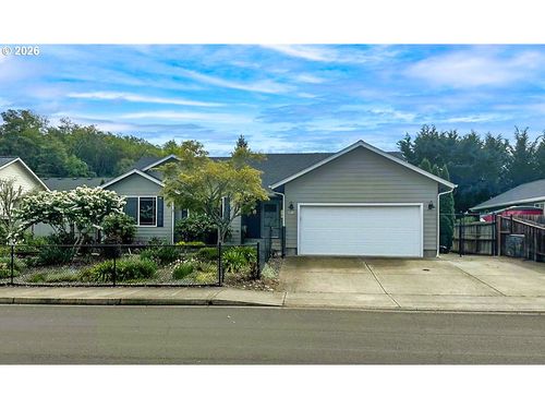 2409 Se Chinaberry Ave, Roseburg, OR, 97470-3852 | Card Image