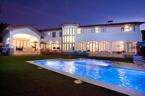 165 Paloma Dr, Coral Gables, FL, 33143-6538 | Card Image