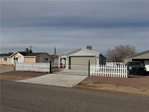 2695 E Ames Ave, Kingman, AZ, 86409-1406 | Card Image