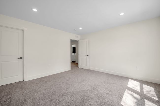 Bedroom | Image 18