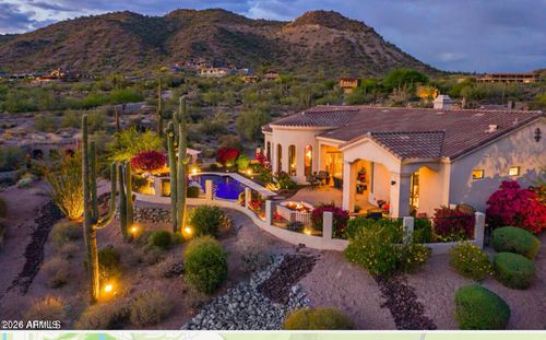 8724 E Regina Cir, Mesa, AZ, 85207-9138 | Card Image