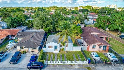 2985 Sw 3rd St, Miami, FL, 33135-1362 | Card Image