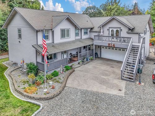 814 105th St S, Tacoma, WA, 98444-2740 | Card Image