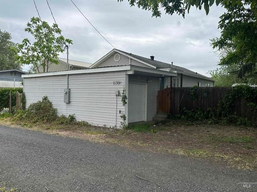 apt-c-630 C Preston Ave, Lewiston, ID, 83501-4650 | Card Image