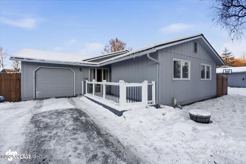 11461 Mausel St, Eagle River, AK, 99577-8010 | Card Image