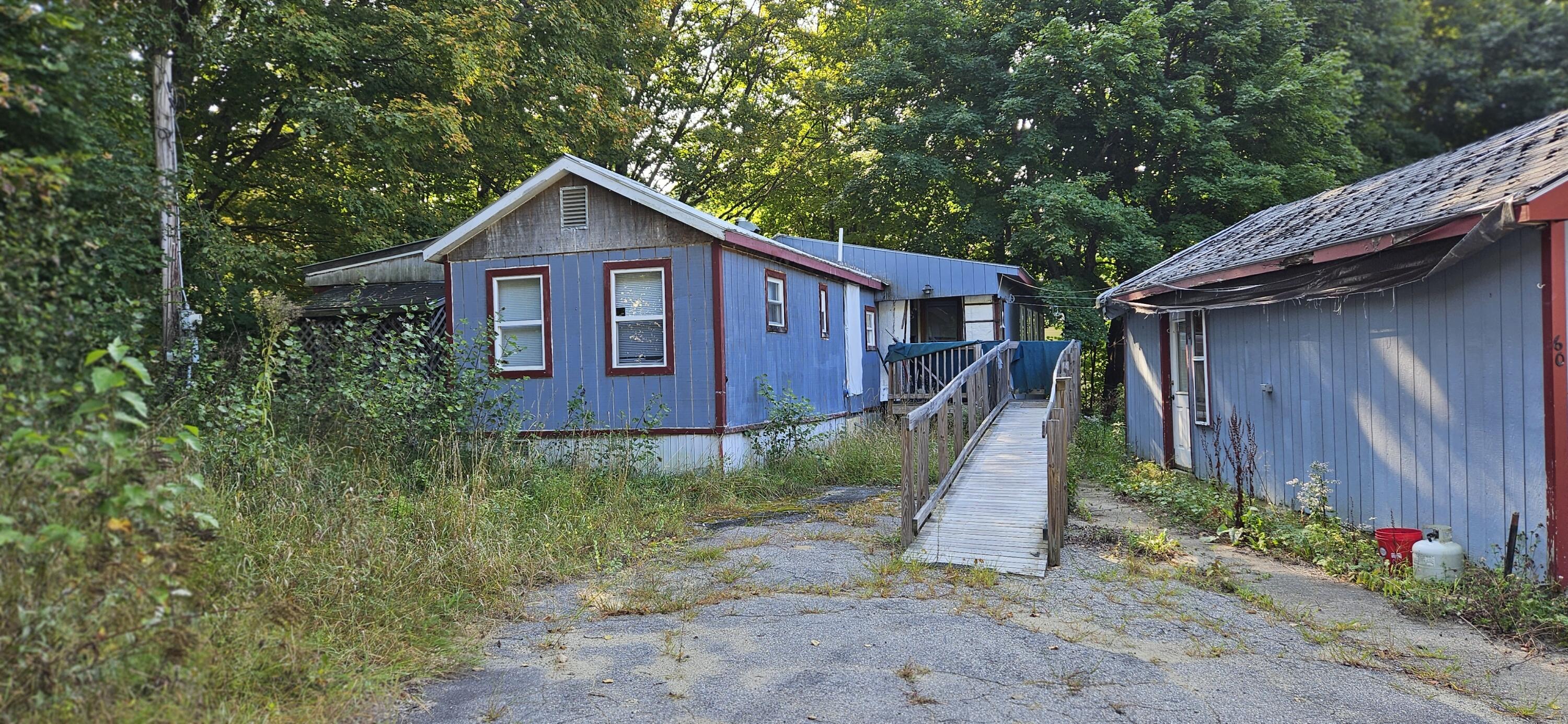 Orchard St, Mexico, ME 04257