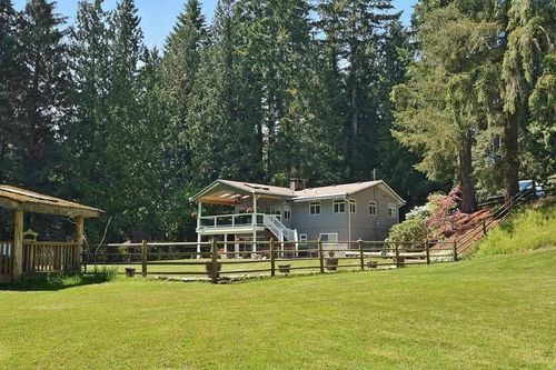 3870 216 St, Langley, BC, V3A8P2 | Card Image