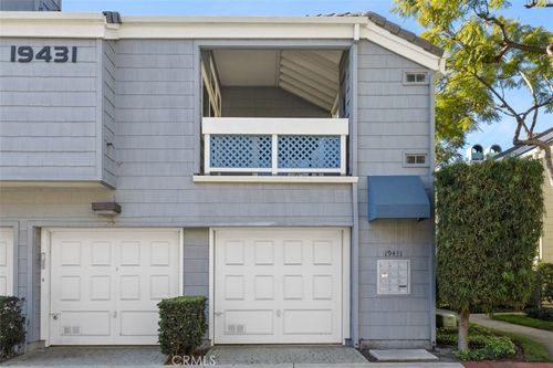 unit-205-19431 Sunray Ln, Huntington Beach, CA, 92648-6401 | Card Image