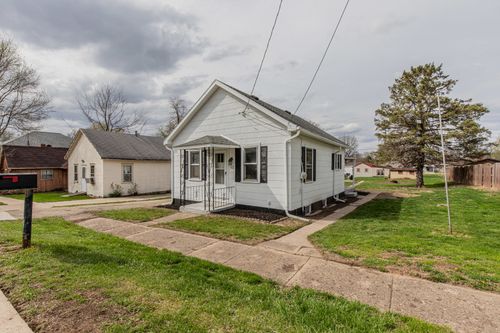 512 Chestnut St, Dalzell, IL, 61320-9720 | Card Image