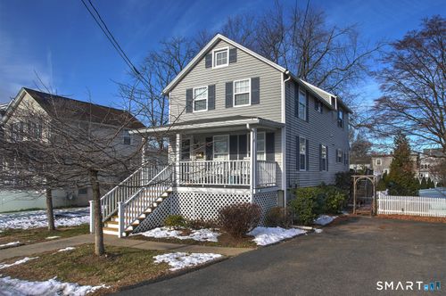 88 Veres St, Fairfield, CT, 06824-6444 | Card Image