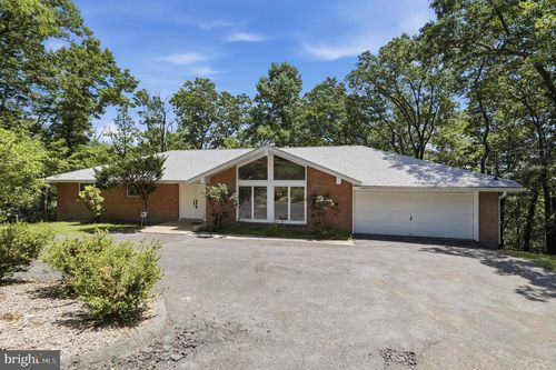 935 Dingle Park Drive, CUMBERLAND, MD, 21502 | Card Image