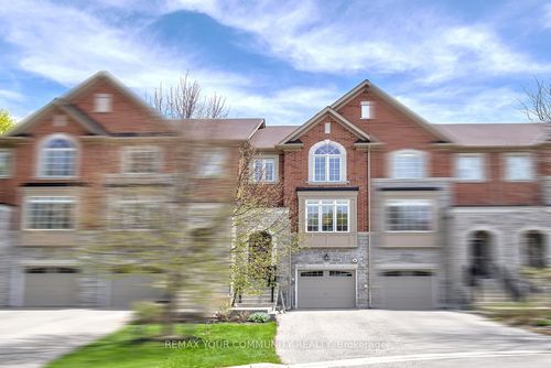 231 Appleton Crt, Newmarket, ON, L3Y0B8 | Card Image
