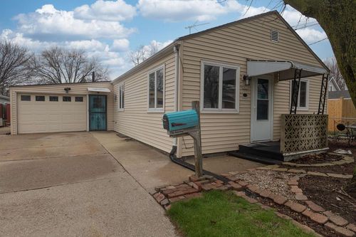2021 Sheridan Street, OSHKOSH, WI, 54901 | Card Image