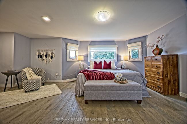 26 Scribner Crt, House other with 4 bedrooms, 3 bathrooms and 4 parking in Brampton ON | Image 24