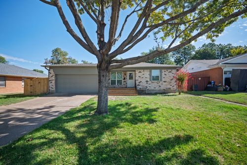 604 Lakeside Drive, Mesquite, TX, 75149 | Card Image