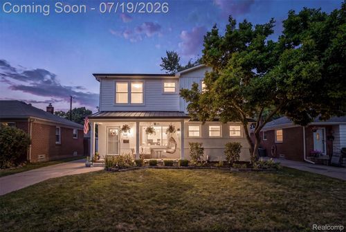 502 W Sunnybrook Dr, Royal Oak, MI, 48073-5128 | Card Image