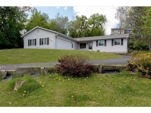 1302 15th Avenue, Menomonie, WI, 54751 | Card Image