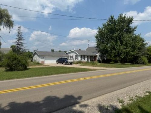 10512 Rome Rd, Adrian, MI, 49221-8424 | Card Image