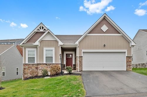209 Olivia Dr, New Kensington, PA, 15068-2155 | Card Image