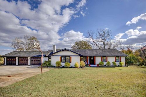 764 Social Circle Fairplay Rd, Social Circle, GA, 30025-4105 | Card Image