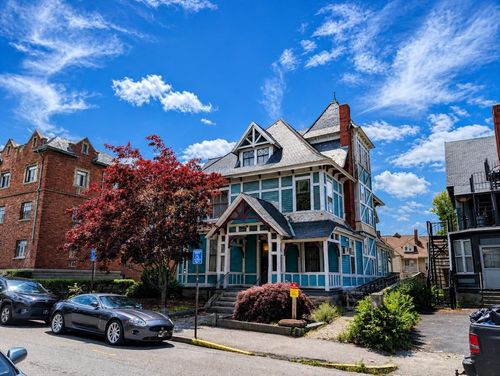 23 Fruit St, Worcester, MA, 01609-2126 | Card Image