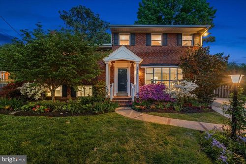2905 Maplewood Pl, Alexandria, VA, 22302-2424 | Card Image