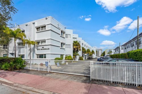 202-1185 Marseille Dr, Miami Beach, FL, 33141 | Card Image