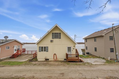 9874 F Ave, Wapello, IA, 52653-9483 | Card Image
