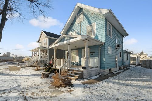 922 7th St Sw, Cedar Rapids, IA, 52404 | Card Image