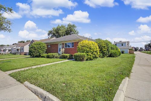 1504 Mclain Avenue, Lincoln Park, MI, 48146 | Card Image