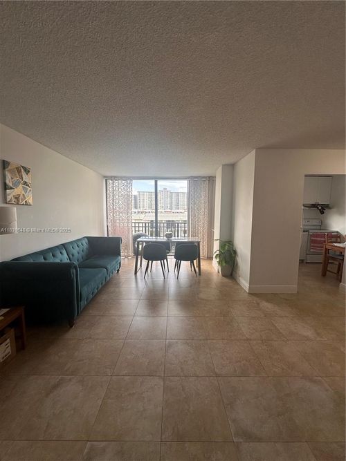 apt-710-17021 N Bay Rd, Sunny Isles Beach, FL, 33160-3624 | Card Image