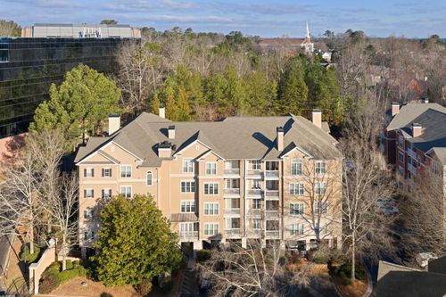 224 Ashford Cir, Dunwoody, GA, 30338-2304 | Card Image