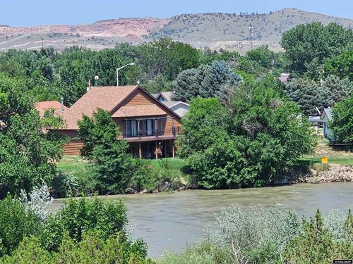 660 River Dr, Guernsey, WY, 82214-5158 | Card Image