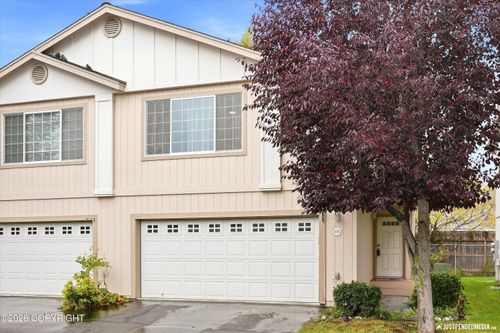 5565 Sapphire Loop, Anchorage, AK, 99504-6000 | Card Image