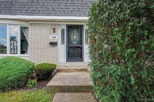 54 Harrogate Sq, Amherst, NY, 14221-4051 | Card Image