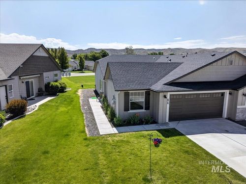878 S Beaver Creek Way, Emmett, ID, 83617-5086 | Card Image